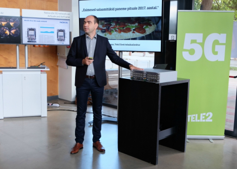 Tele2 juht Argo Virkebau tutvustab 5G-d. Foto: Egle Merbach / Tele2