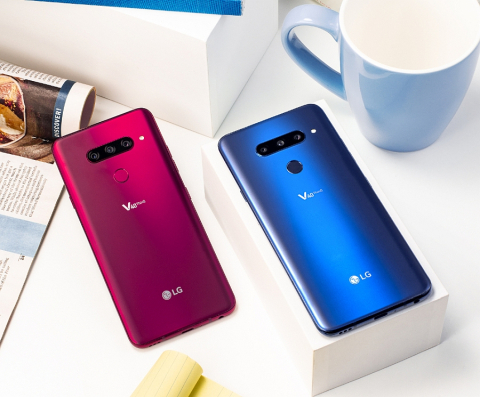 LG V40