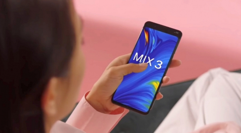 Xiaomi Mi Mix 3.