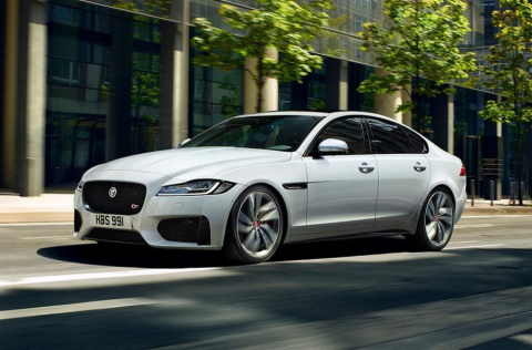 Jaguar XF.