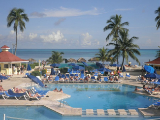 Puhkajad Bahamal ei pruugi olla idufirmade müügiga seotud. Foto: (CC) Robin Smith / Pixabay